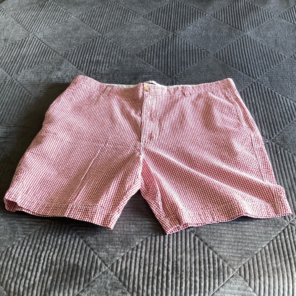 Chaps Men's Red Checkered Gingham Flat Front Shorts Size 40 EUC